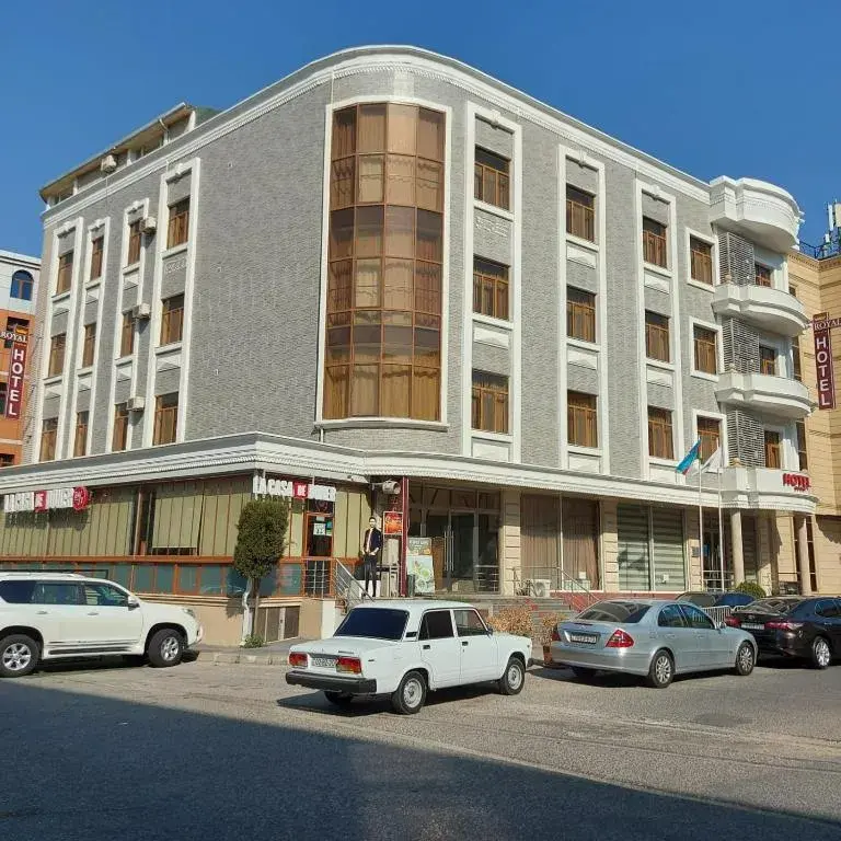 رویال باکو - باکو