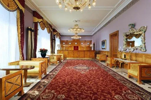 هتل نشنال مسکو