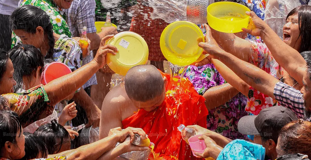 جشن آب تایلند
