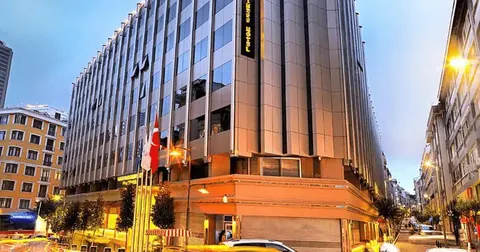 هتل مرکیور بومونتی