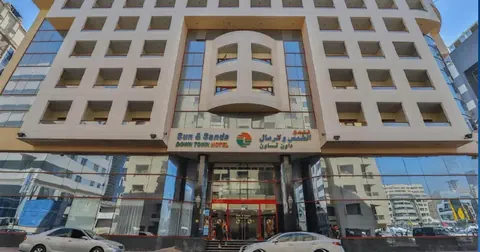 هتل سان اند سندز داون تون