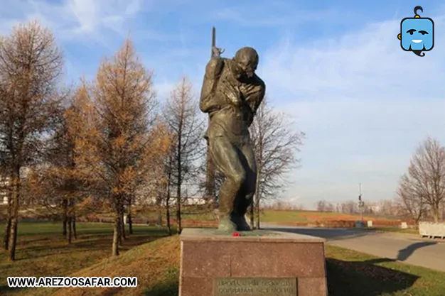 بنای یادبود سربازان مفقود شده در عملیات بدون قبر