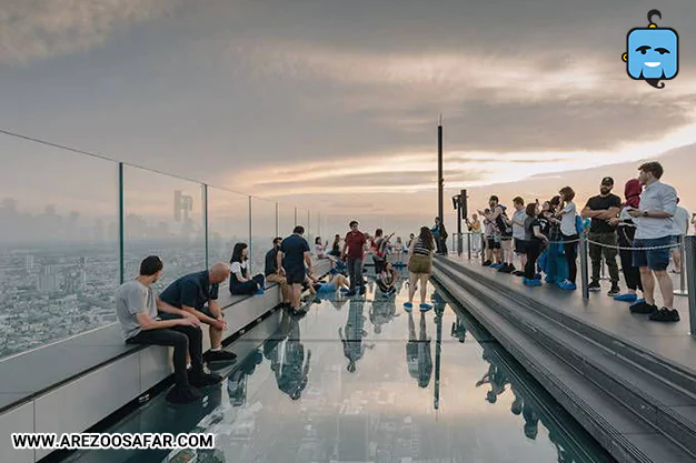 بازدید از Mahanakhon Skywalk