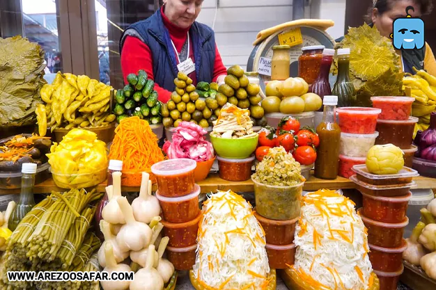 تجربه غذاهای محلی در رستوران‌ های سنتی سن پترزبورگ  